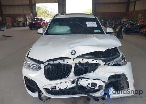 2021 BMW X3 xDrivem40I z USA, uszkodzony, nr VIN 5UXTY9C06M9F52353